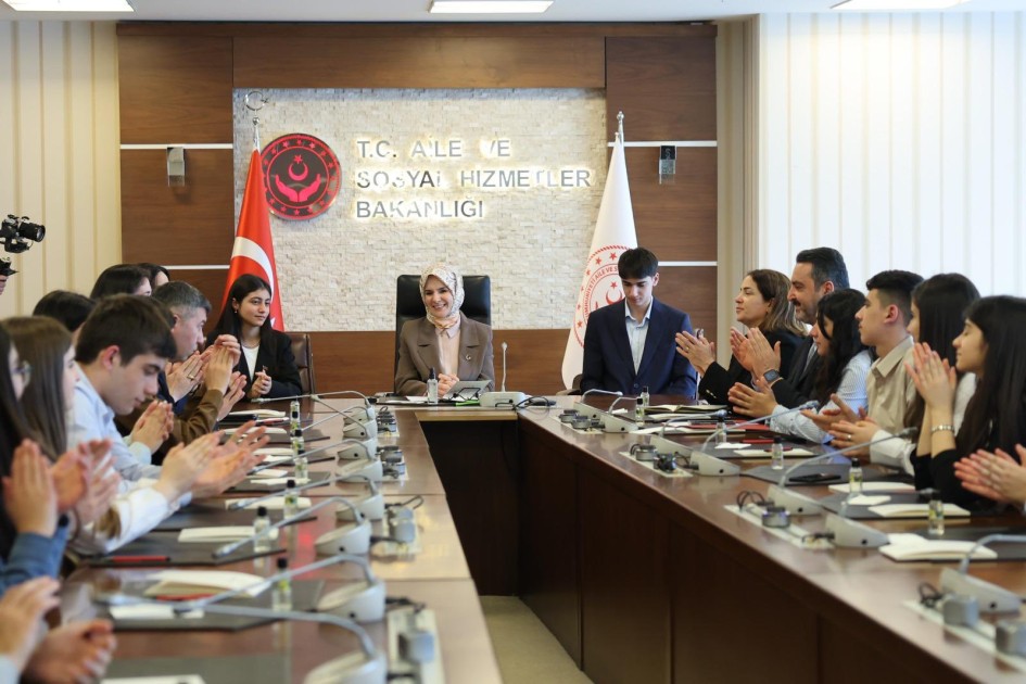 Şəhid övladları üçün Ankarada texno-düşərgə təşkil olunub - FOTOLAR